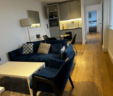 2 bedroom flat to rent - Photo 2