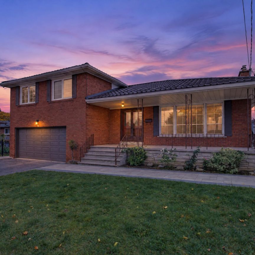 For Lease - 6 Archway Crescent Unit# Main, Toronto, Ontario - Photo 1