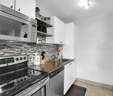 For Lease - 2000 Jasmine Crescent Unit# 811, Beacon Hill North - So... - Photo 6