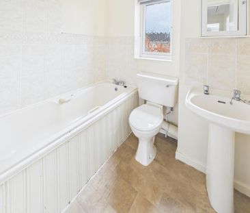 Moore Close, Longford, Coventry - Photo 1