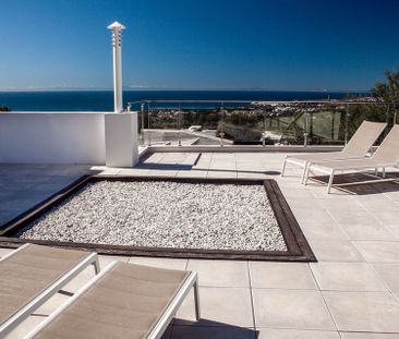 5 bedroom luxury Townhouse for rent in The Golden Mile, Marbella, A... - Photo 2