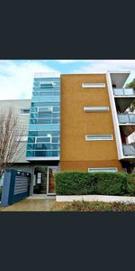 Best location of Furnished Student Studio - Photo 4