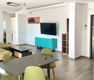 Apartament cu 2 camere primitor si modern echipat, zona Dumbrăvița - Kaufland - Fotografie 4