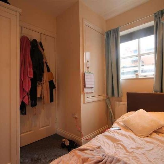 St Georges Mews, Jesmond, NE2 - Photo 1