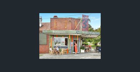 Modern Apartment - Photo 2