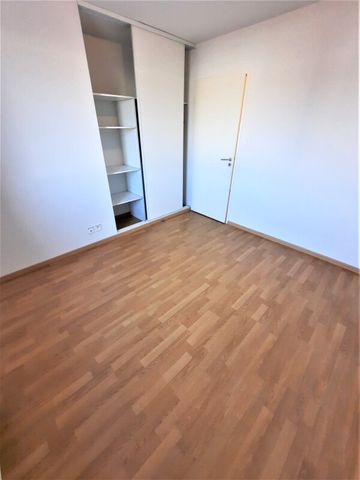 Location Appartement 2 pièces 39m² LAUNAGUET 31140 - Photo 5