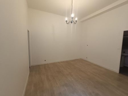 Location Appartement 1 pièce 27m² MONT DE MARSAN 40000 - Photo 3