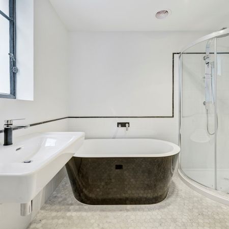 1/10 Ellesmere Road, Windsor - Photo 4