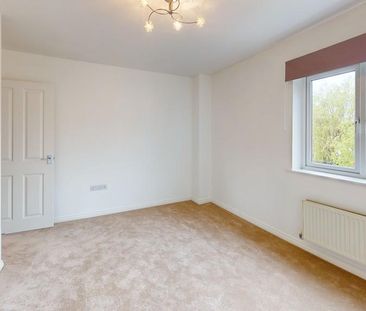 4 bedroom semi-detached house to rent - Photo 1