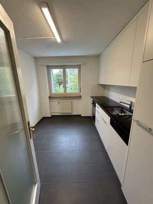 Ruhige 4-Zimmerwohnung im Herzen von Bülach - Photo 1