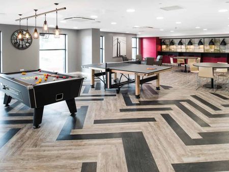 Standard Penthouse - Photo 3