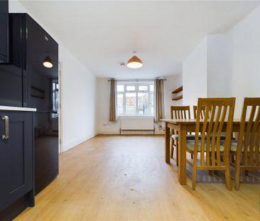 3 bedroom terraced house to rent - Photo 2