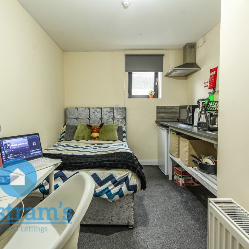 1 bed Studio for Rent - Photo 1