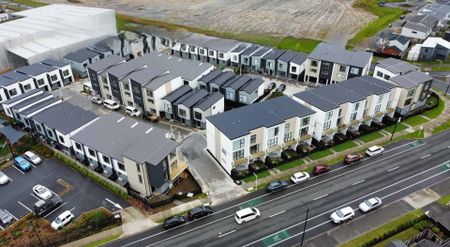 SILVERDALE, 3 BEDROOMS - Photo 5