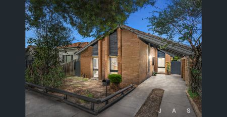 Comfortable Family Home - Photo 2