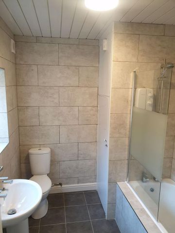 4 bedroom house share to rent - Photo 3