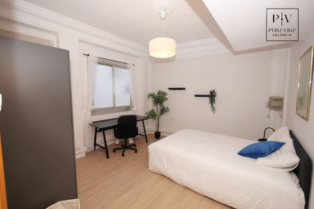 Avinguda de lOest, Valencia, Valencian Community 46001 - Photo 5