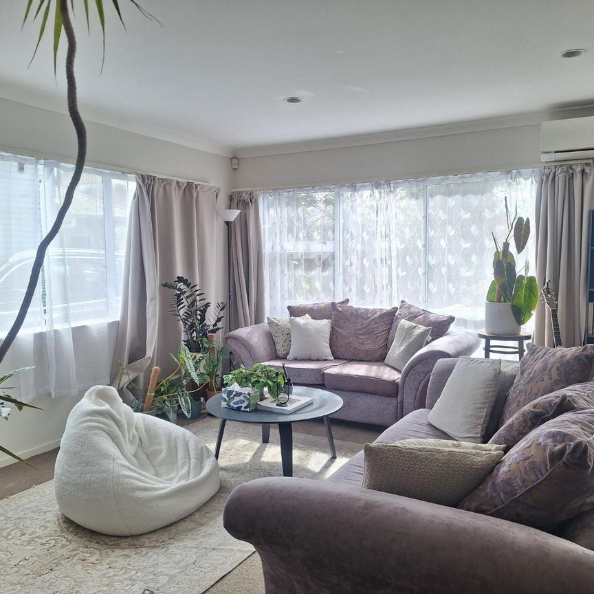 Charming home - sunny and spacious - Photo 1