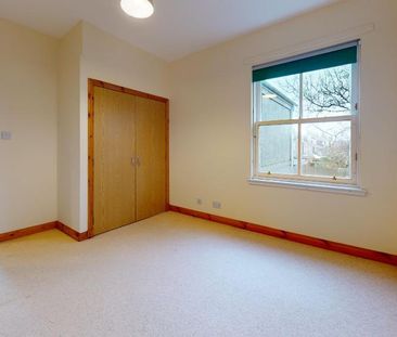 3 bedroom detached house to rent - Photo 5