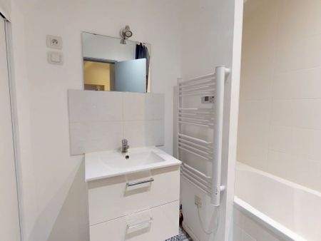 Location Appartement 4 pièces 98 m2 à Saint-Georges-sur-Eure - Photo 3