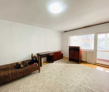 Apartament cu 4 camere, 91 mp, decomandat, garaj, zona BRD Central - Photo 5
