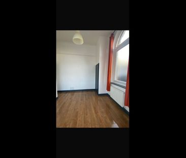 2 Bed Flat, Church Road, BS5 - Photo 2