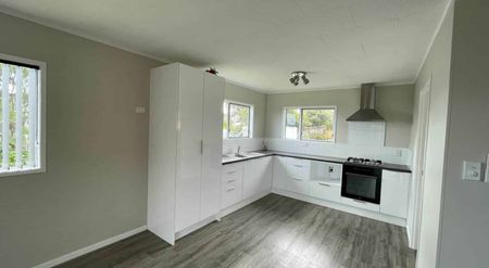 Recently renovated - Photo 5