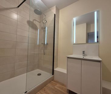 Location Appartement 3 pièces 78m² MACON 71000 - Photo 4