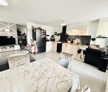 Location Appartement 4 pièces 81m² HAUCOURT MOULAINE 54860 - Photo 3