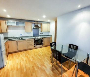 2 bedroom flat to rent - Photo 3