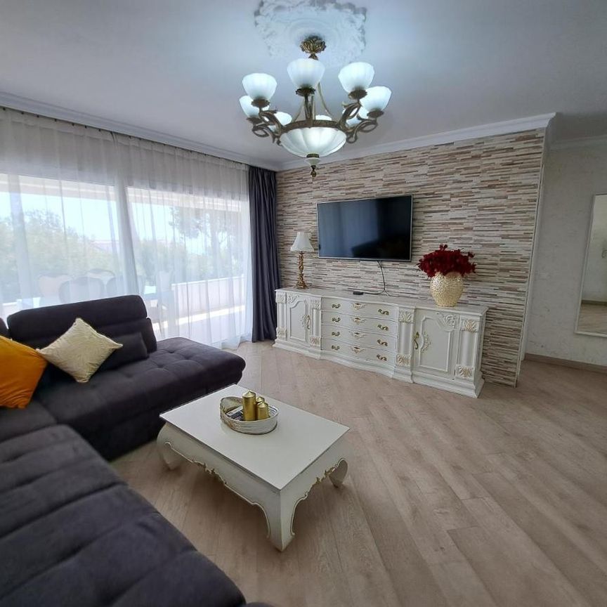 Apartment in Riviera del Sol, Costa del Sol - Photo 1