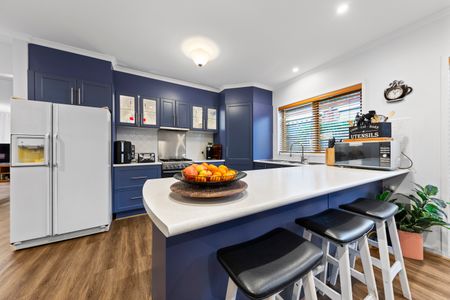 57 Balmoral Way, Pakenham VIC 3810 - House For Rent | Domain - Photo 2