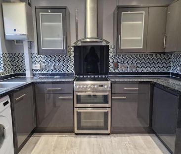 2 bedroom end of terrace house to rent - Photo 6