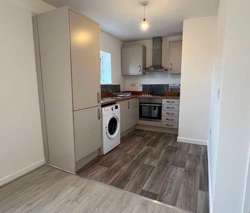 Churchill Road, Wisbech, PE13 - Photo 4