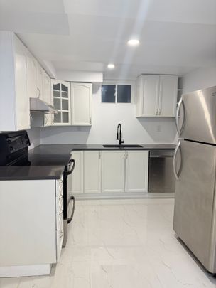 For Lease - 783 Green Street, Innisfil, Ontario - Photo 1