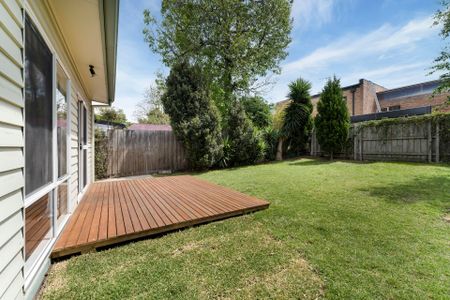 Clean Edwardian Three Bed Home - Photo 3