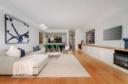 3 Bed, 2 Bath - Photo 4