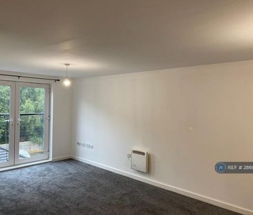 2 bedroom flat to rent - Photo 6