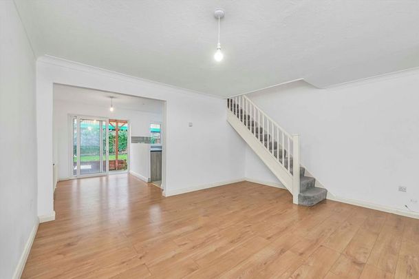 4 bedroom house to rent - Photo 1