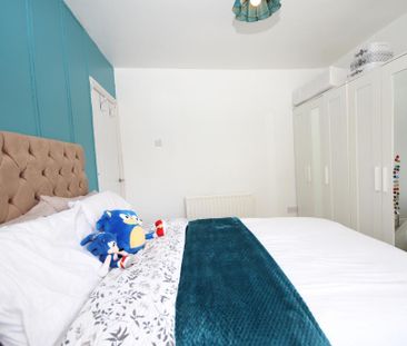 3 bedroom semi-detached house to rent - Photo 5