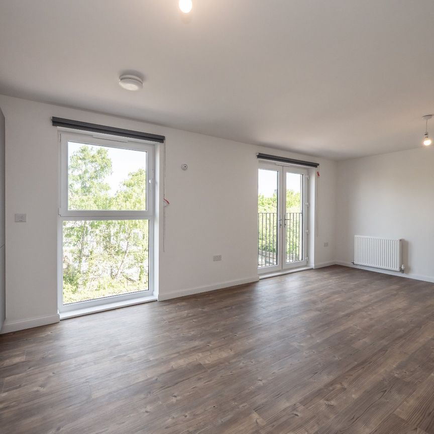 3 bedroom apartment to rent - Photo 1