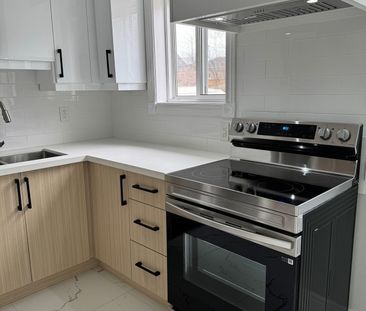 For Lease - 11 Densmore Avenue Unit# Main Floor, Toronto, Ontario - Photo 5