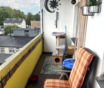 Klassische 3-Zimmer-Wohnung mit Loggia und Garage in zentraler Lage... - Foto 1