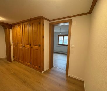 Renovierte 4.5-Zimmer Wohnung in Einsiedeln - Foto 5