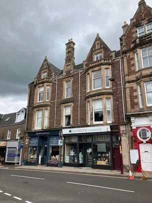 3 bedroom flat to rent - Photo 1