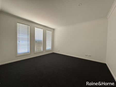 Four Bedroom Family Home with Two Living Areas. - Photo 3