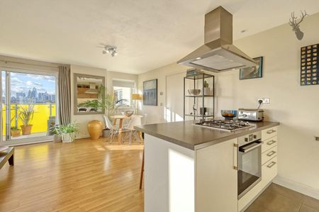 2 Bed Flat, Wager Street, E3 - Photo 5