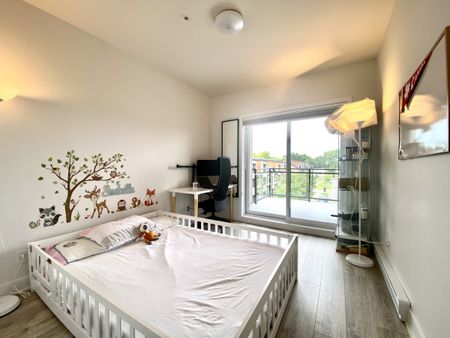 Penthouse sur 2 étages avec stationnement intérieur. - Photo 3