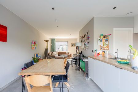Praktische nieuwbouw woning met tuin en garage - Photo 2