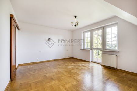 Dom z ogrodem w dobrej cenie blisko Wilanowa - Zdjęcie 2